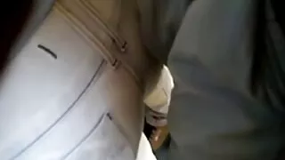 Vaikinas pakliuvom blondinė su akiniais, ir išteptas jos su cum