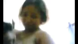 Spenelių po fellatio važiuoja papai ant storo falą
